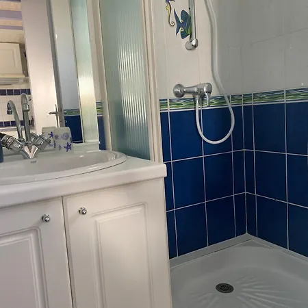 Chalet Cosy A 400m De La Avec Terrasse Et Parking - 2 Chambres, 4 Pers. - Fr-1-784-17